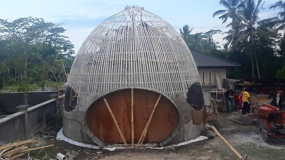 Bamboo mesh and render dome construction